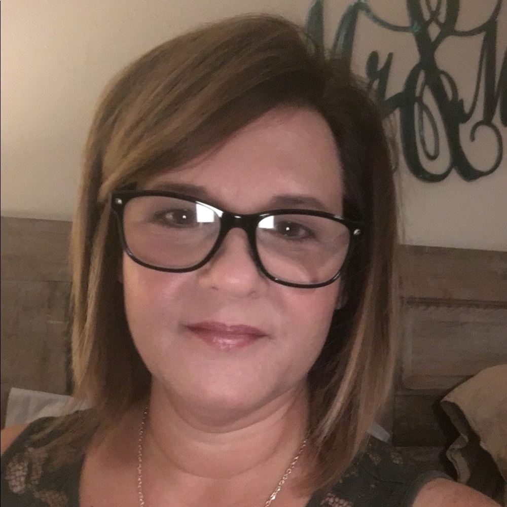 Meet your Posher, Angie